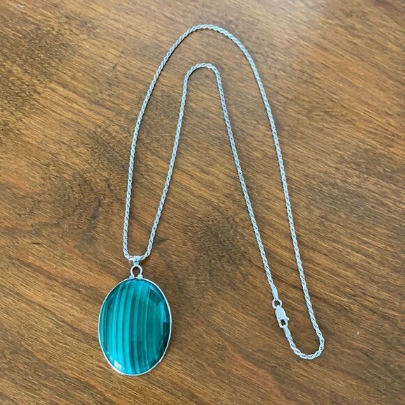 Malachite & sterling silver necklace - Picture 1 of 6